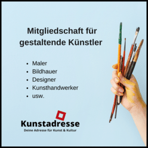 Mitgliedschaft für gestaltende Künstler, Maler, Bildhauer, Designer, Kunsthandwerker usw., Kunstadresse - Deine Adresse für Kunst & Kultur, Das Bild zeigt neben dem Test auch eine Hand mti Malwerkzeugen als Symbolbild, Hintergrund hellblau